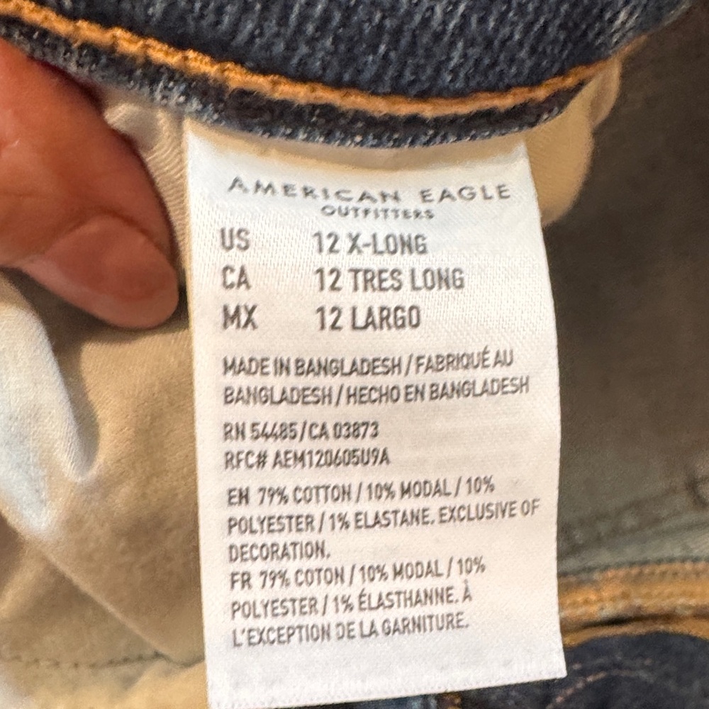 American Eagle Outfitters Light Blue Denim Jeans - Picture 7 of 7